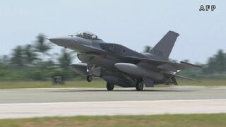 台湾に最新型のF16戦闘機2機が到着　アメリカから購入| TBS CROSS DIG with Bloomberg
