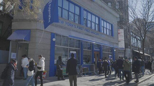 アメリカ・ニューヨークで無料の食料品スーパーが期間限定でオープン 多くの人が行列|TBS NEWS DIG