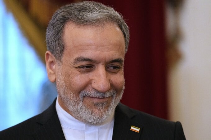 イランのアラグチ外相、戦争後初の訪中－王外相と会談