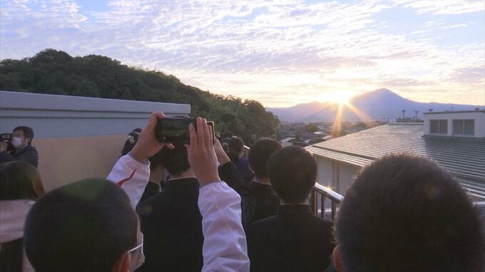 「ちょっと叫んでもいいですか？」高校の屋上で「ダイヤモンド大山」鑑賞に挑戦　|　BSSニュース | BSS山陰放送