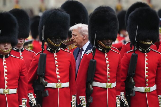 国賓トランプ氏、英王室がウィンザー城で手厚い出迎え－夜は晩餐会へ