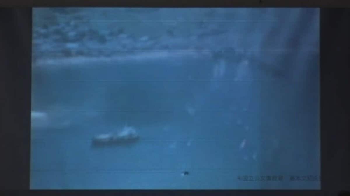終戦の数日前に機銃掃射する米陸軍戦闘機のカラーカメラ映像公開も