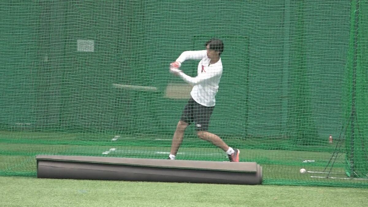 カープ沖縄キャンプ】高卒ドラ6ルーキー西川篤夢 休日返上で