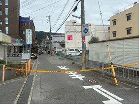 【速報】スーパーで「従業員刺された」と通報　女性けが　搬送時意識あり　事件関与とみられる80代男逮捕　大阪・大東市|TBS NEWS DIG