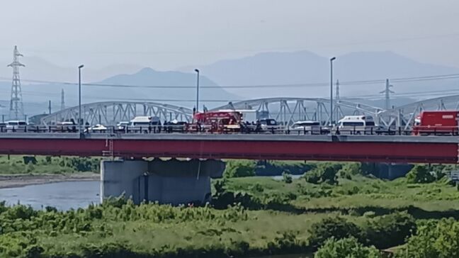 【速報】「新日野橋から飛び降りた」日野川に男性が転落した模様　救助活動中　鳥取県米子市|TBS NEWS DIG