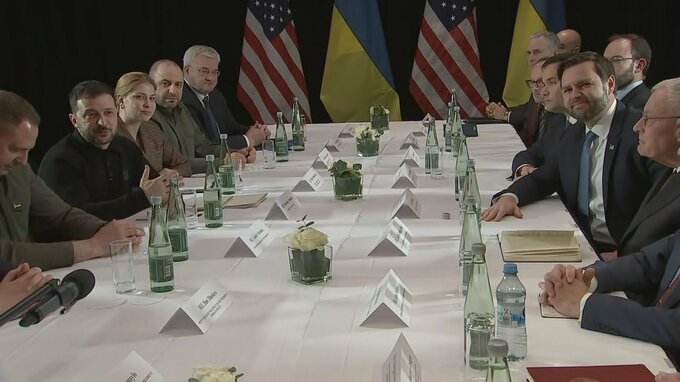 【速報】ウクライナ・ゼレンスキー大統領と米バンス副大統領が会談　戦闘終結に向け協議か|TBS NEWS DIG