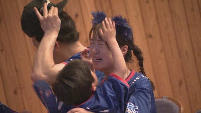 PFUブルーキャッツ初の決勝進出逃す セットカウント2-3で久光に惜敗 地元のかほく市でパブリックビューイング|TBS NEWS DIG