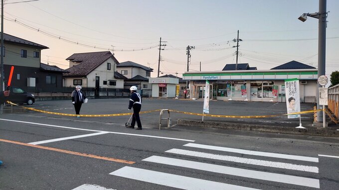 「身長180センチほど」の犯人が防犯カメラに映る…ファミリーマートで20代の従業員襲われ負傷　犯人逃走中　宮城・石巻市|TBS NEWS DIG