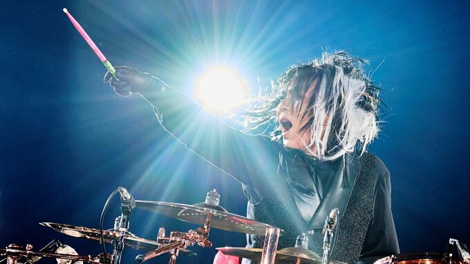 【 LUNA SEA・真矢 】　脳腫瘍を公表　「右側頭部に腫瘍が発見され、脳腫瘍と診断されました」　2020年にはステージ４の大腸がんも|TBS NEWS DIG