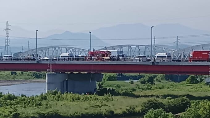 【速報】「新日野橋から飛び降りた」日野川に男性が転落した模様　救助活動中　鳥取県米子市|TBS NEWS DIG