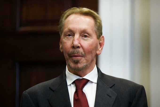 オラクルのエリソン会長、時価75億ドル相当の保有株売却取りやめ
