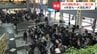 行き場を失った7000人が空港の固い床で…大雪での混乱なぜ起きた？運転再開の見通しが二転三転したJR「連携はうまくいった」一方空港側は「まったく思っていない」　|　北海道のニュース｜HBC北海道放送