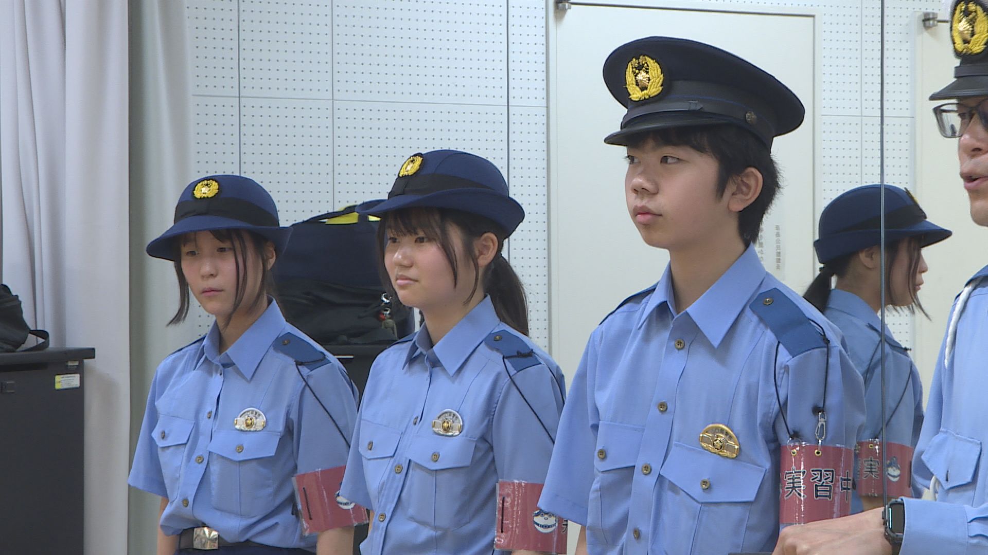 中学生が警察の仕事を体験「安心・安全届けるためにたくさんの