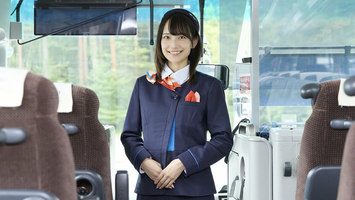 【制服刷新】古着はなんと防災毛布に生まれ変わる！？　創立100周年で富士急グループの制服が大変身