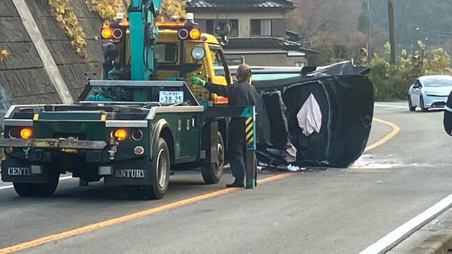 【速報・情報更新】3人が乗った乗用車が横転　1人が重体の模様　山梨・道志村|TBS NEWS DIG