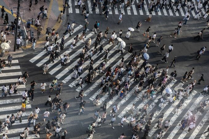 超長期債が大幅安、財政悪化懸念やあすの入札警戒－30年債利回り最高