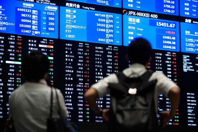 復調日本株に長期金利上昇の洗礼、利回り優位性失う－2.5%超は危険域