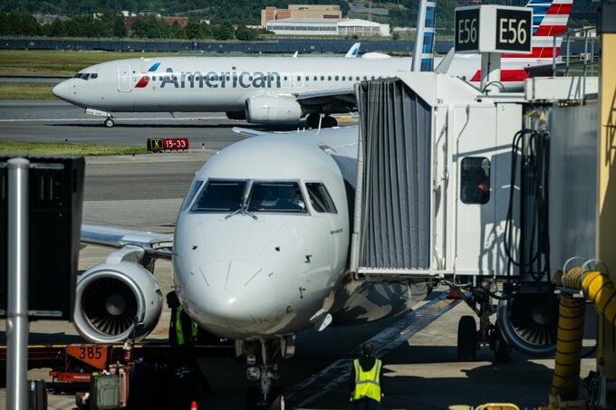 ユナイテッドやアメリカン航空、さらに減便の可能性－燃料高響く