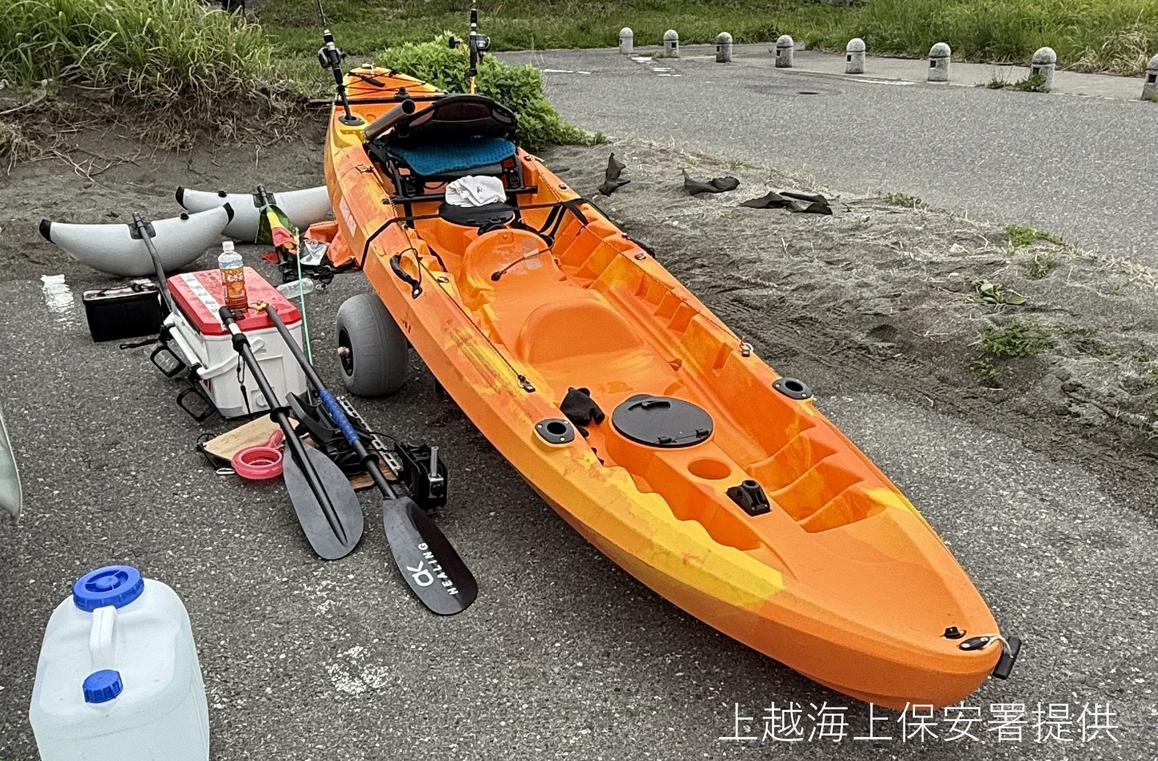 風が強く、沖に流され不安に」新潟の姫川沖で「カヤック」で釣りに 