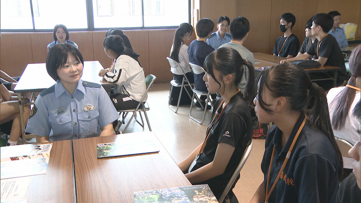 髪の毛って絶対切らないといけない？」警察学校でオープンキャンパス