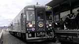 井原鉄道が大学入学共通テストの「下見列車」運行 会場の1つ岡山県立大学を下見する受験生約80人【岡山】|TBS NEWS DIG