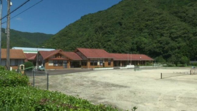 “日本一長～い校名の学校”閉校へ 「高知県宿毛市愛媛県南宇和郡愛南町篠山小中学校組合立篠山小学校」と「高知県宿毛市愛媛県南宇和郡愛南町篠山小中学校組合立篠山中学校」|TBS NEWS DIG