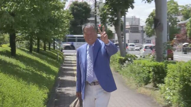 ピースサインで裁判所へ… 「近所の60軒に配るよう支援者に指示した」 選挙前に“菓子折り”配った公職選挙法違反の罪 岐阜・本巣市議が裁判で明かす|TBS NEWS DIG