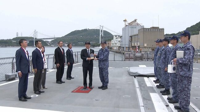「繰り返し点検し意識を喚起していく」北九州市の武内市長が海自の護衛艦「さわぎり」訪問 災害時の連携を確認|TBS NEWS DIG