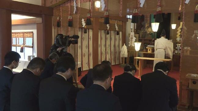 19万食分のそば粉が一堂に!新年の健康や生産の安全などを願って…魚津神社で「そば粉」安全祈願 富山・魚津市 |TBS NEWS DIG