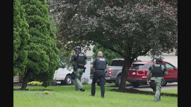 アメリカ・ミネソタ州で民主党系の州議会議員が銃で撃たれ死亡 別の州議会議員も銃撃され負傷、容疑者の車内にトランプ大統領に反対するデモのチラシがあり集会は中止に|TBS NEWS DIG