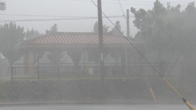 石垣市と竹富町に大雨洪水警報　与那国町では1時間に44ミリの雨を観測|TBS NEWS DIG
