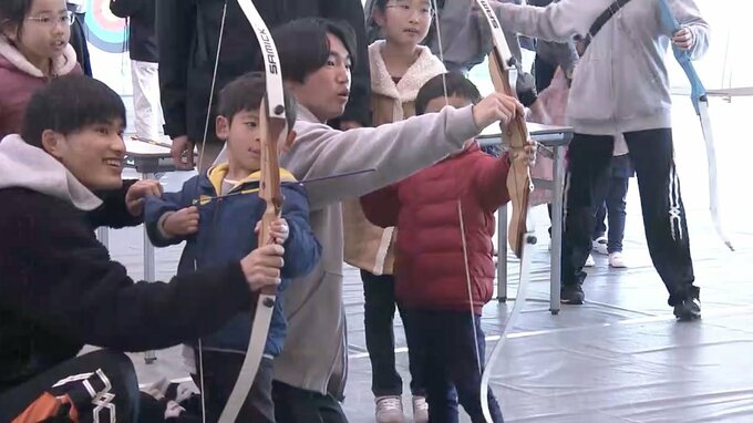 「いろんなスポーツを楽しんで」中西絢哉選手（アーチェリー・パリ五輪日本代表）も来場「おかやまスポーツフェスティバル」　|　岡山・香川のニュース | 天気 | RSK山陽放送