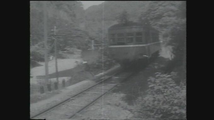 今なお残る「鉄道遺構」　ほぼ当時のまま…半世紀以上前の駅待合室　鉱石運ぶ２つの「トロッコ跡」　あの“世界遺産”との関係も…　|　BSSニュース | BSS山陰放送