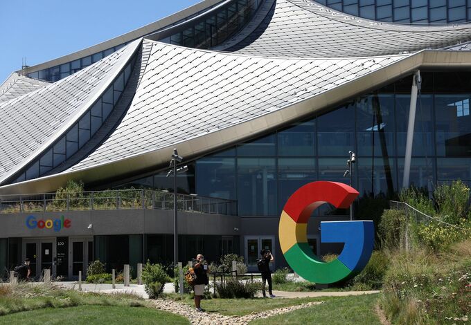 グーグルショッピングにＡＩ解説やスクロール表示、動画機能付加