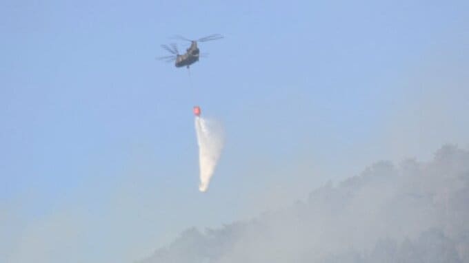 「一晩のうちに、かなり向こう側まで燃え広がった」扇山の山林火災　大月市側にも延焼が続く　発生から６日目　消火活動が再開　山梨・上野原市　|　山梨のニュース | ＵＴＹテレビ山梨