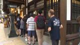 「きのう夜10時から並んだ」早朝から大行列!道後温泉本館 全館で営業再開 5年半にわたる保存修理工事を終え | 愛媛のニュース - Nスタえひめ|あいテレビは6チャンネル