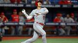 大谷翔平 “球団売却”の激震も3試合ぶりのヒット 6回にはまたまた自打球が右ひざ直撃|TBS NEWS DIG