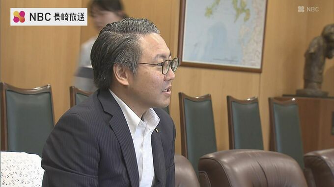 表敬訪問なのに表情暗く…政治資金問題が公務にも影響　長崎県知事　|　長崎のニュース | 天気 | NBC長崎放送