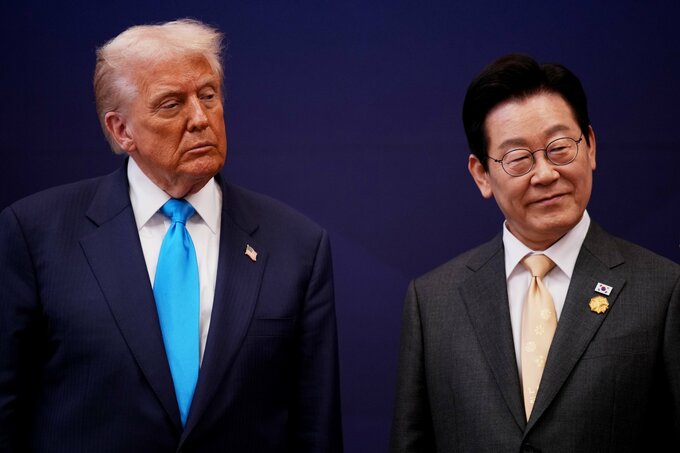 トランプ氏と韓国大統領、軍用艦艇建造のパートナーシップ強化で合意