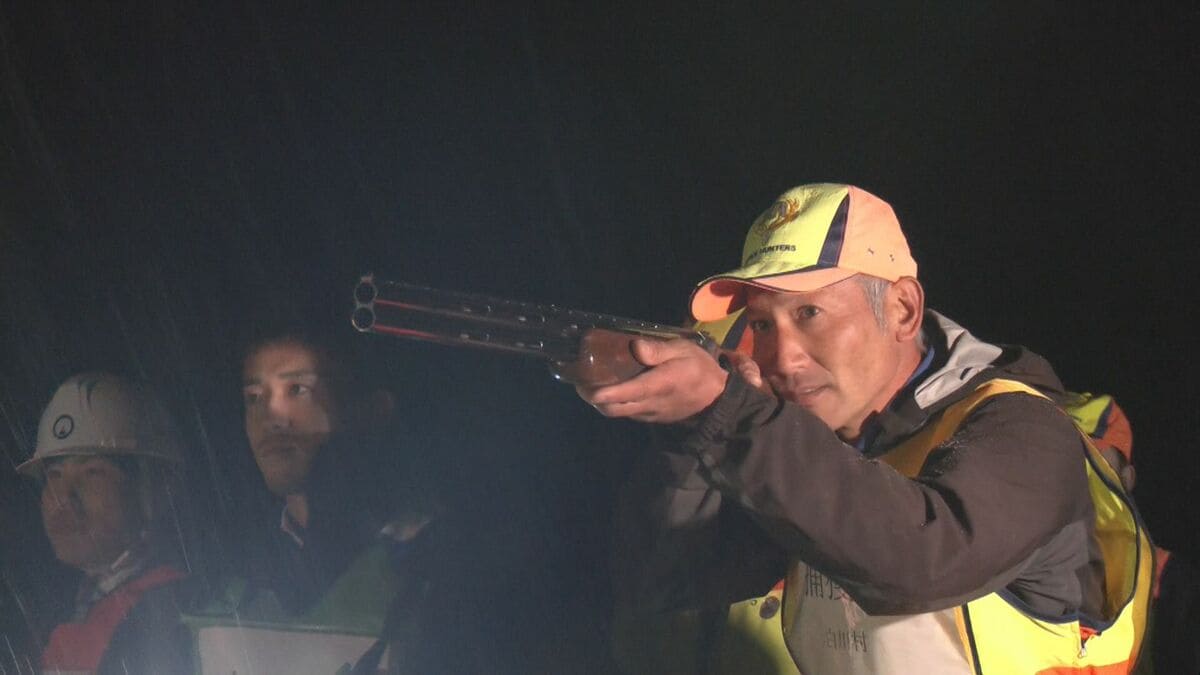 ｢ことしは異常｣ クマの出没相次ぐ岐阜･白川村で“緊急銃猟”訓練  一方で猟友会から制度そのものの効果に疑問の声｢指示が出るまで時間がかかる｣