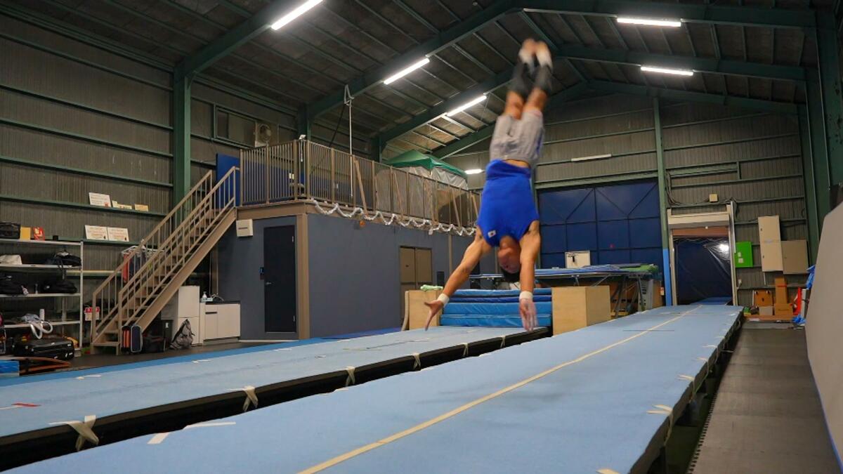 タンブリング日本代表 又吉健斗  世界選手権を引退の花道に　練習環境のハンデ負っても沖縄で戦い続けた意味