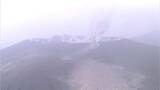 新燃岳火口を上空から撮影「噴気がより多く」3日以上噴火継続「マグマ噴火に移行の可能性も」|TBS NEWS DIG