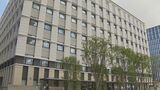 バスターミナルのエスカレーター 高校生を盗撮未遂の疑いで逮捕の公務員男性を不起訴に 福岡地検 | 福岡のニュース|RKB NEWS|RKB毎日放送