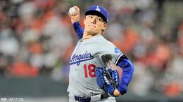 山本由伸、ノーノーあと1人で達成ならず...9回2死でまさかの被弾もスタジアム快投に拍手、ロバーツ監督と熱いハグで交代|TBS NEWS DIG