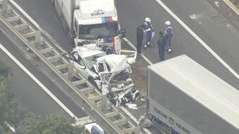 トラックと乗用車計5台が絡む事故　2人死亡　圏央道外回り入間IC～狭山日高IC間が通行止め|TBS NEWS DIG