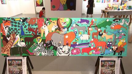 双子のキャラクターのアート作品 右が兄 左が弟」異なるタッチがあわさった唯一無二の世界 双子