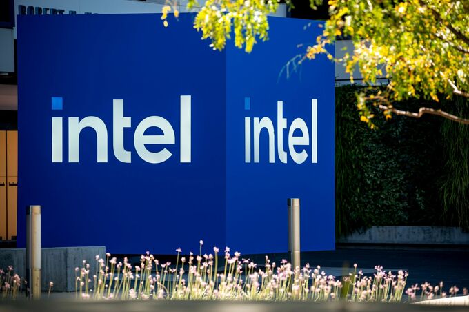 インテル暫定ＣＥＯ、会社分割決まっておらず－次期リーダーが決定へ