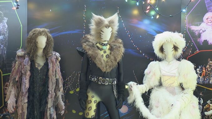 劇団四季のミュージカル「キャッツ」 日本上演40周年でイベント 実際の“衣装”や“ご当地ごみ”も | TBS NEWS DIG フォトギャラリー