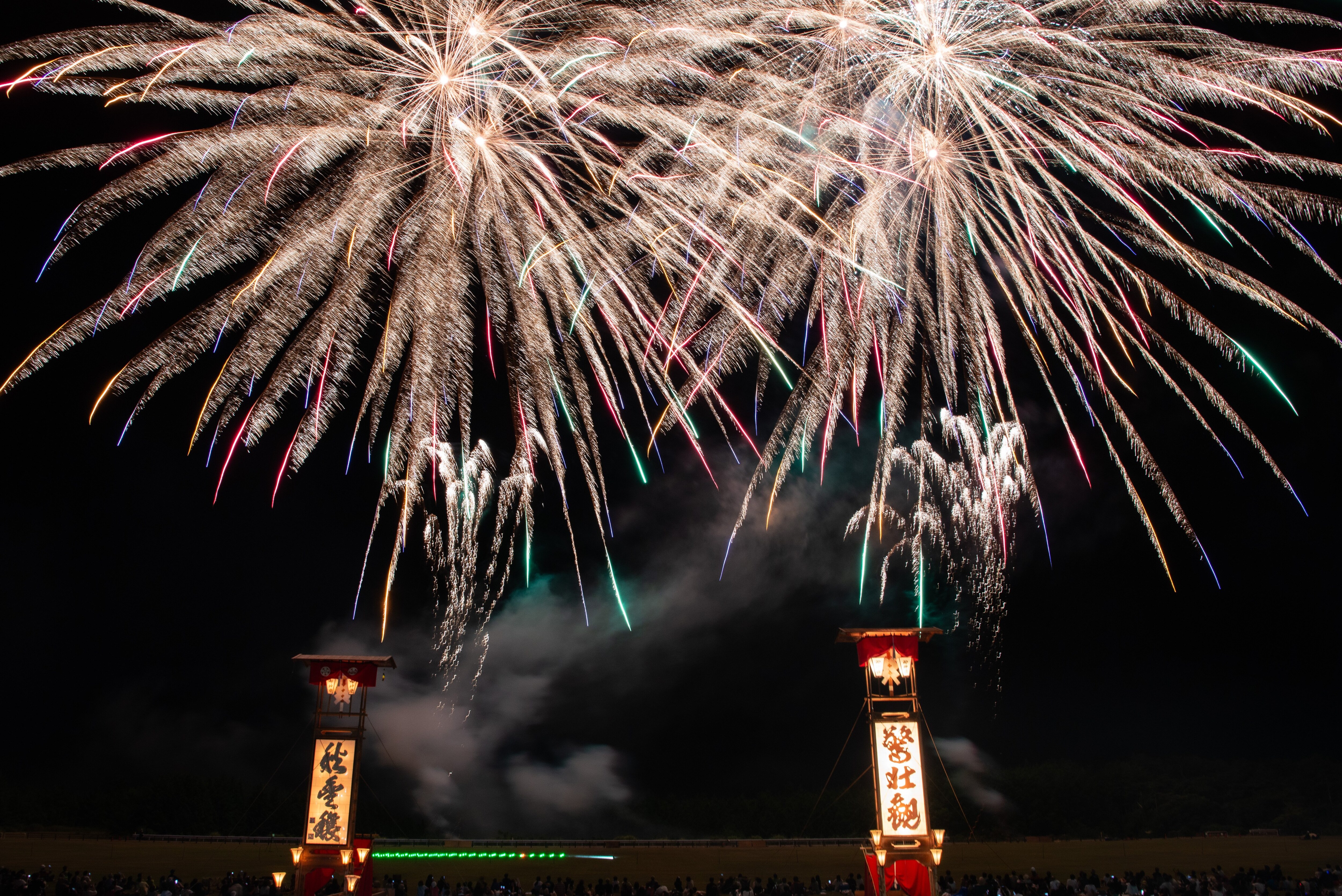 お盆以降も夜空を彩る 石川県の花火大会 見どころ紹介 | 石川県の