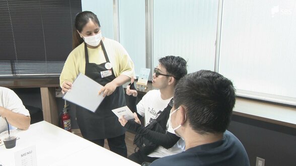 「子どもの頃は会話することを避けていた」人前で思ったように話せない...吃音のある若者がカフェで接客に挑戦 夢のために踏み出した一歩 同じ発話障害の女の子を励ます場面も=静岡・沼津市　|　静岡のニュース | SBSNEWS | 静岡放送